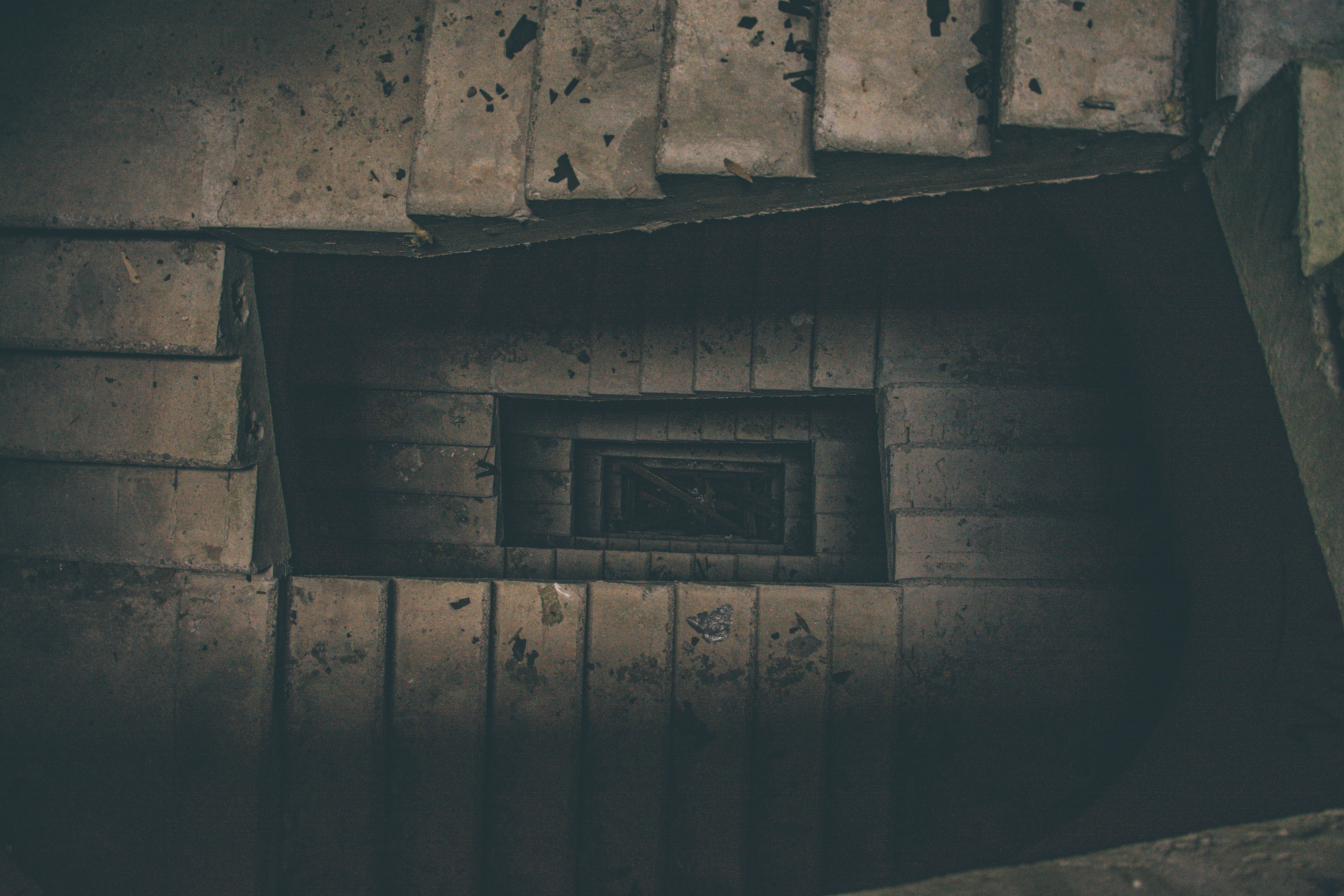 rectangle-spiral-stairs.jpg